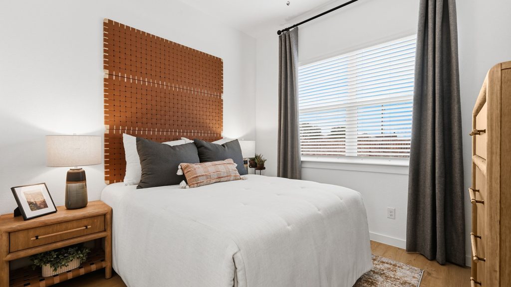 secondary bedroom